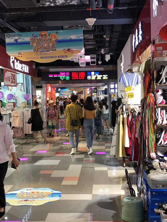 朝阳地铁商业街转让 可做服装店鞋包百货化妆品店