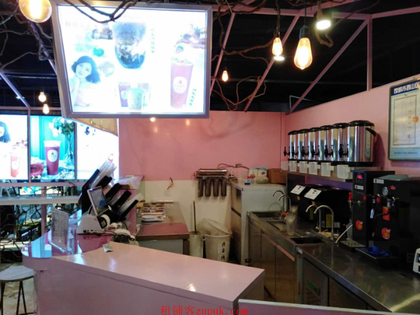 商业街网红美食城奶茶店转让  可餐饮