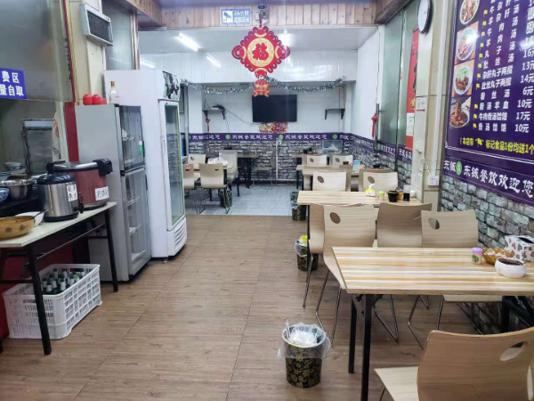 汉城商业街小吃店诚心转（接受空转）